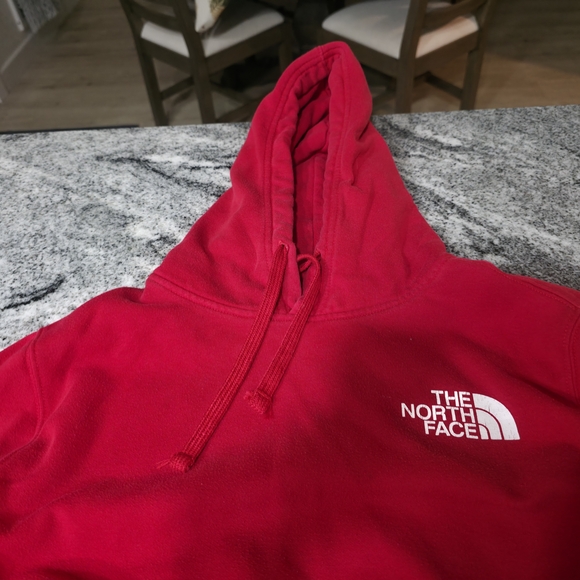 The North Face Men's Vibrant Red Hoodie - Picture 2 of 3
